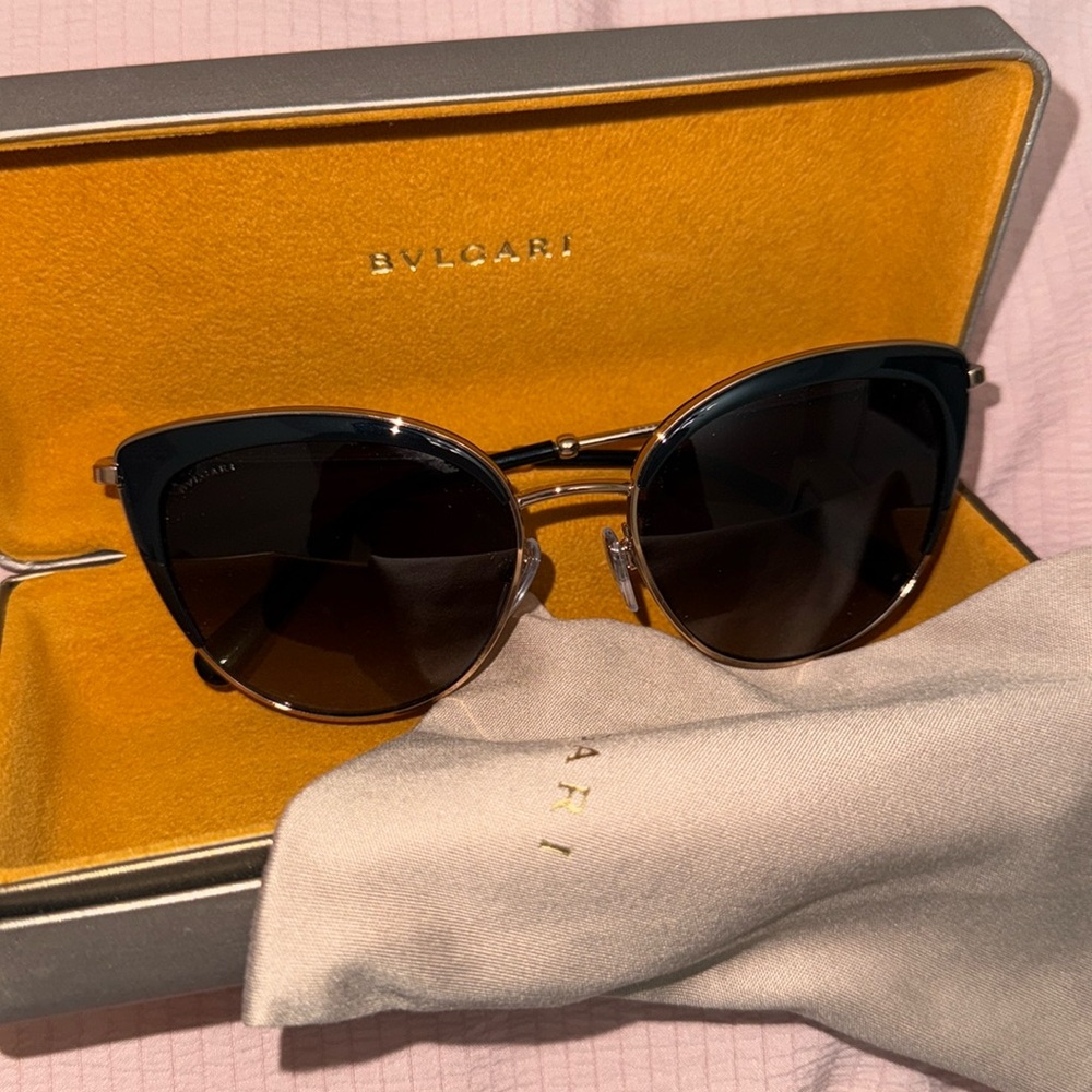 BVLGARI SHADES 100% AUTHENTIC